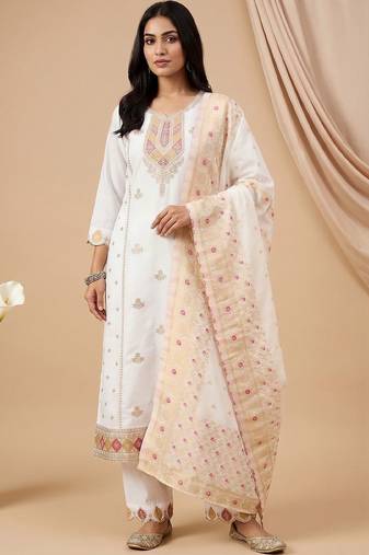 Women Ethnic Motifs Embroidered Regular Thread Work Kurta with Trousers & With Dupatta