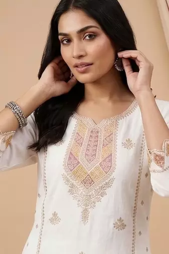 Women Ethnic Motifs Embroidered Regular Thread Work Kurta with Trousers & With Dupatta