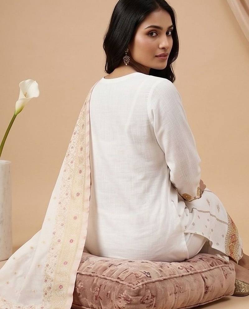 Women Ethnic Motifs Embroidered Regular Thread Work Kurta with Trousers & With Dupatta