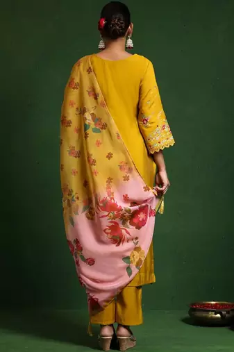 Women Floral Embroidered Regular Thread Work Pure Cotton Kurta with Trousers & With Dupatta