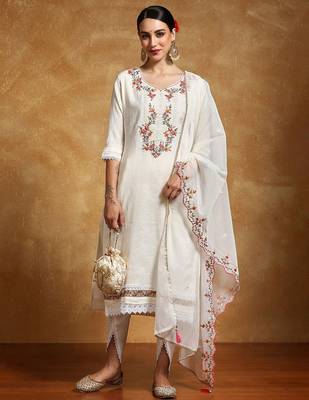Women Floral Embroidered Regular Thread Work Kurta with Dhoti Pants & With Dupatta 1