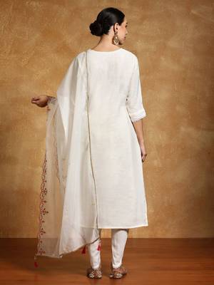 Women Floral Embroidered Regular Thread Work Kurta with Dhoti Pants & With Dupatta 4