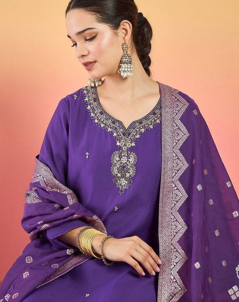 Women Ethnic Motifs Embroidered Beads and Stones Kurta with Trouser & Dupatta