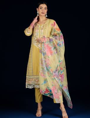 Women Floral Embroidered Pure Cotton Kurta with Trousers & Dupatta 1