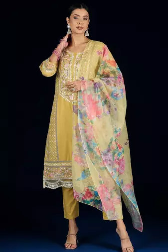 Women Floral Embroidered Pure Cotton Kurta with Trousers & Dupatta