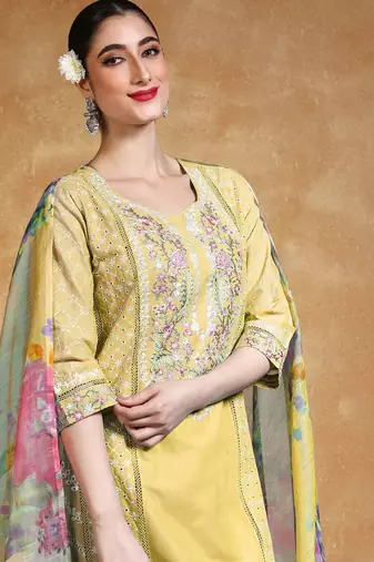 Floral Embroidered Thread Work Pure Cotton Straight Kurta With Trousers & Dupatta