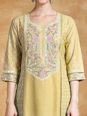 Floral Embroidered Thread Work Pure Cotton Straight Kurta With Trousers & Dupatta 3