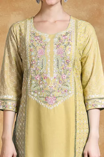 Floral Embroidered Thread Work Pure Cotton Straight Kurta With Trousers & Dupatta