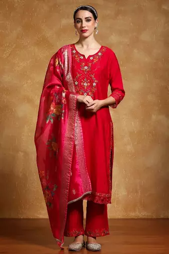 Women Floral Embroidered Regular Thread Work Kurta with Trousers & With Dupatta