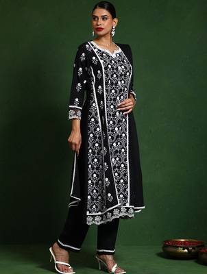 Women Floral Embroidered Regular Chikankari Pure Cotton Kurta with Trousers & With Dupatta 3