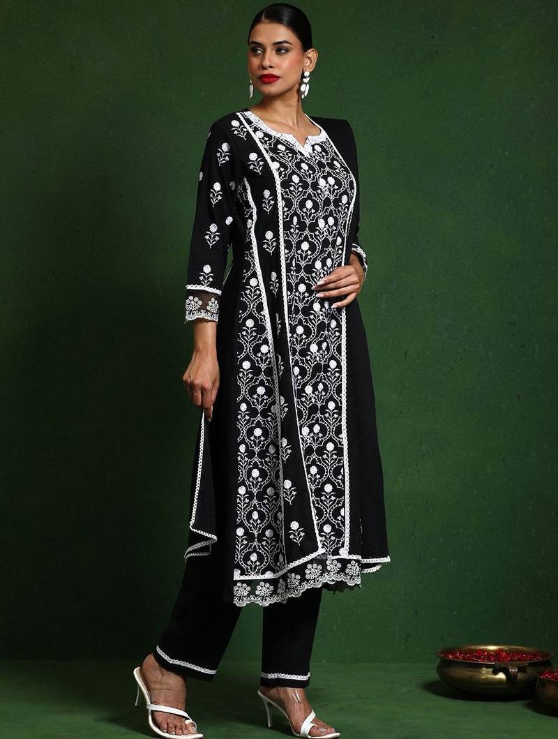 Women Floral Embroidered Regular Chikankari Pure Cotton Kurta with Trousers & With Dupatta