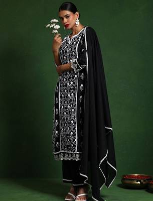 Women Floral Embroidered Regular Chikankari Pure Cotton Kurta with Trousers & With Dupatta 4