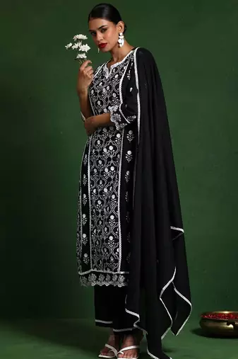 Women Floral Embroidered Regular Chikankari Pure Cotton Kurta with Trousers & With Dupatta