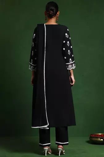 Women Floral Embroidered Regular Chikankari Pure Cotton Kurta with Trousers & With Dupatta