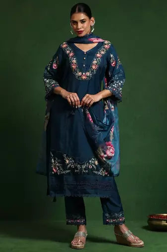 Women Floral Embroidered Regular Thread Work Pure Cotton Kurta with Trousers & With Dupatta