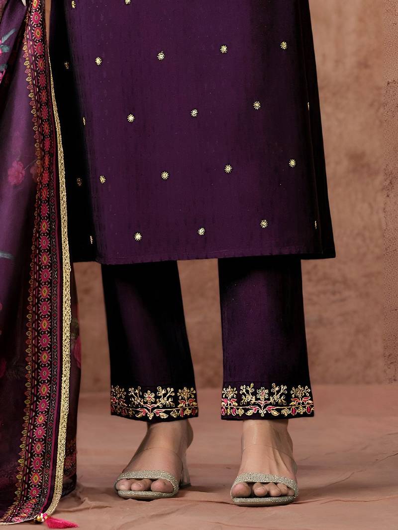 Women Ethnic Motifs Embroidered Regular Kurta with Trousers & With Dupatta