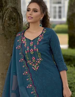 Floral Yoke Design V-Neck Thread Work Straight Kurta With Dhoti & Dupatta 4