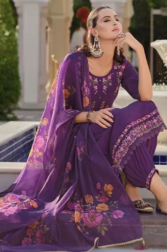 Floral Embroidered Thread Work Straight Kurta With Trousers And Dupatta