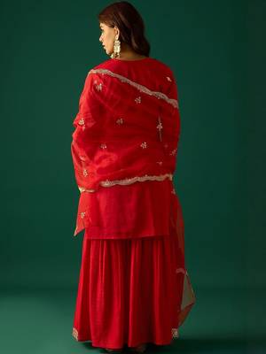 Ethnic Motifs Embroidered Zari Kurta With Sharara & Dupatta 3