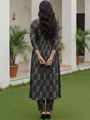 Women Ethnic Motifs Printed Regular Kurta with Trousers & With Dupatta 4