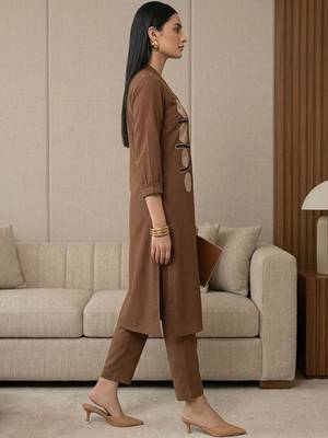Women Ethnic Motifs Regular Kurta with Trousers 2