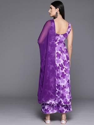Women Floral Printed Empire Silk Crepe Kurta with Trousers & Dupatta 6