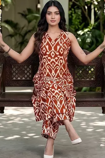Women Ethnic Motifs Printed Regular Pure Cotton Kurta with Trousers