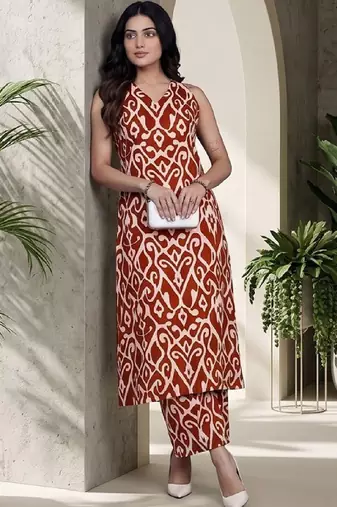Women Ethnic Motifs Printed Regular Pure Cotton Kurta with Trousers