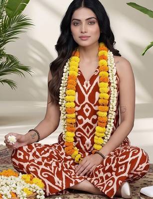 Women Ethnic Motifs Printed Regular Pure Cotton Kurta with Trousers 4