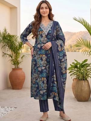 Women Floral Printed Regular Thread Work Kurta with Trousers & With Dupatta 1