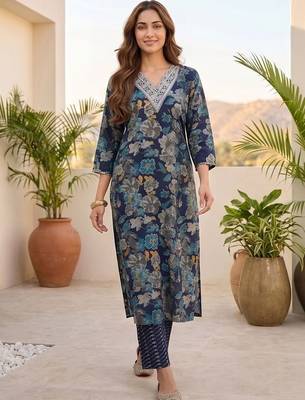 Women Floral Printed Regular Thread Work Kurta with Trousers & With Dupatta 6