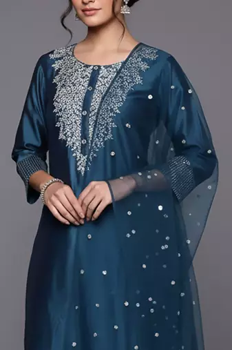 Women Embroidered Regular Chanderi Silk Kurta with Trousers & With Dupatta