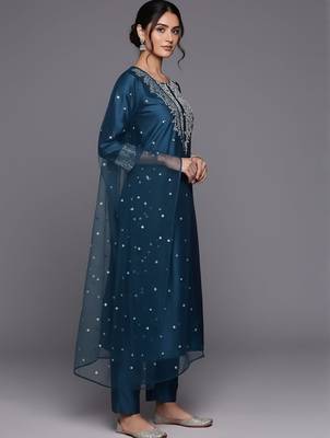Women Embroidered Regular Chanderi Silk Kurta with Trousers & With Dupatta 3