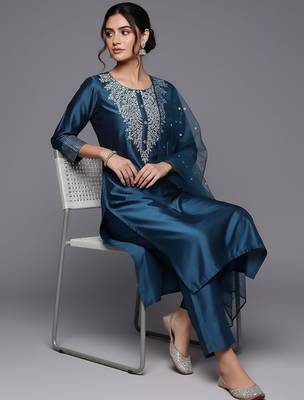 Women Embroidered Regular Chanderi Silk Kurta with Trousers & With Dupatta 6