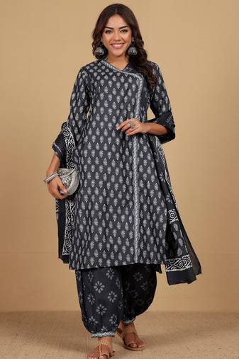 Floral Printed V-Neck Angrakha Straight Kurta With Salwar And Dupatta