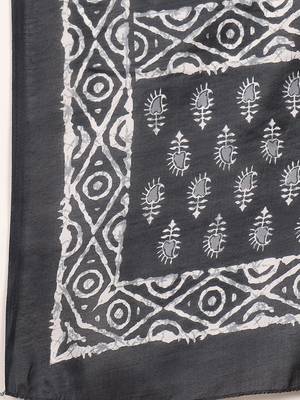 Floral Printed V-Neck Angrakha Straight Kurta With Salwar And Dupatta 5