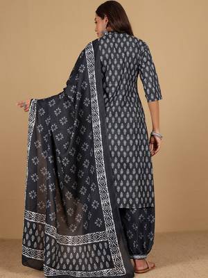 Floral Printed V-Neck Angrakha Straight Kurta With Salwar And Dupatta 6
