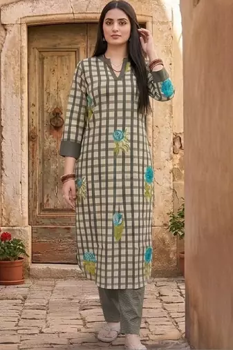 Women Regular Thread Work Kurta with Trousers