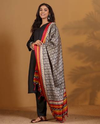 V-Neck Straight Kurta With Trousers And Dupatta 5