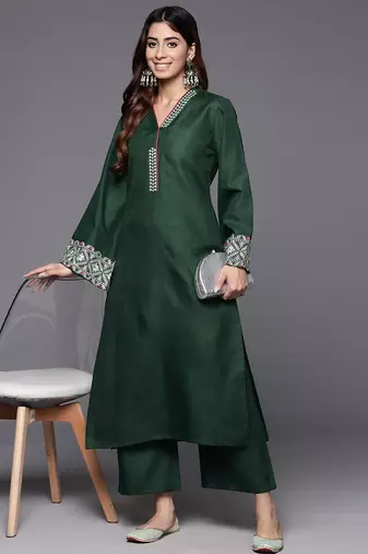 Thread Work V-Neck Flared Sleeves Straight Kurta With Trouser