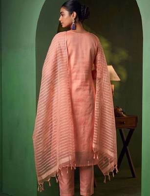 Women Ethnic Motifs Embroidered Regular Thread Work Kurta with Trousers & With Dupatta 3