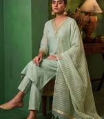 Women Ethnic Motifs Embroidered Regular Thread Work Kurta with Trousers & With Dupatta