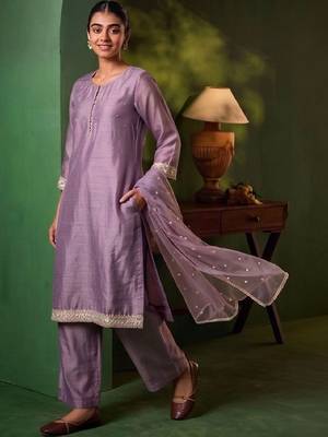 Women Regular Kurta with Palazzos & With Dupatta 1