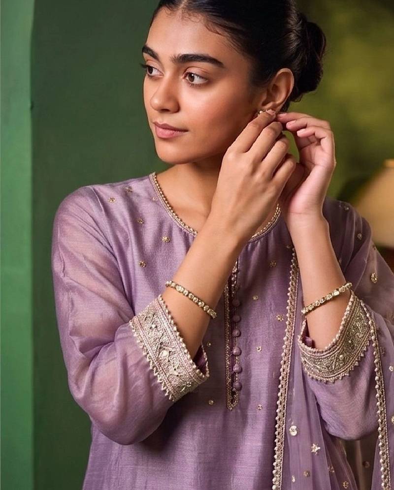 Women Regular Kurta with Palazzos & With Dupatta