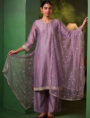 Women Regular Kurta with Palazzos & With Dupatta 5