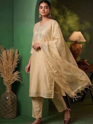 Women Ethnic Motifs Embroidered Regular Thread Work Kurta with Trousers & With Dupatta 4