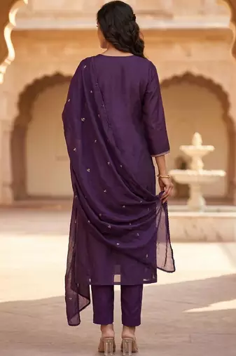 Women Ethnic Motifs Embroidered Regular Thread Work Kurta with Trousers & With Dupatta