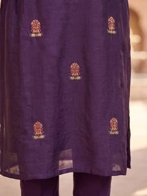 Women Ethnic Motifs Embroidered Regular Thread Work Kurta with Trousers & With Dupatta 4