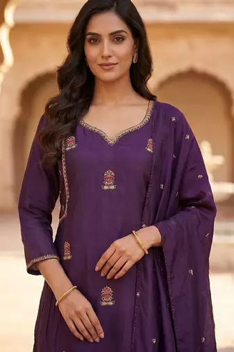 Women Ethnic Motifs Embroidered Regular Thread Work Kurta with Trousers & With Dupatta