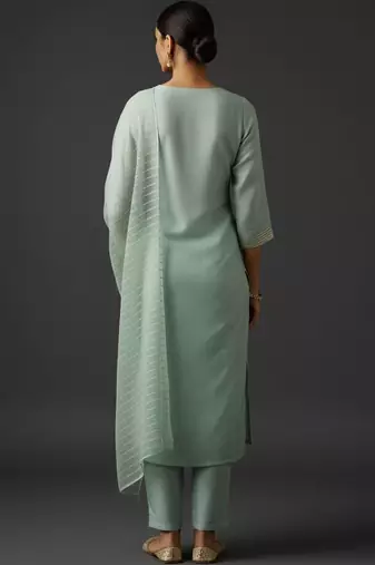 Women Ethnic Motifs Embroidered Regular Thread Work Kurta with Trousers & With Dupatta